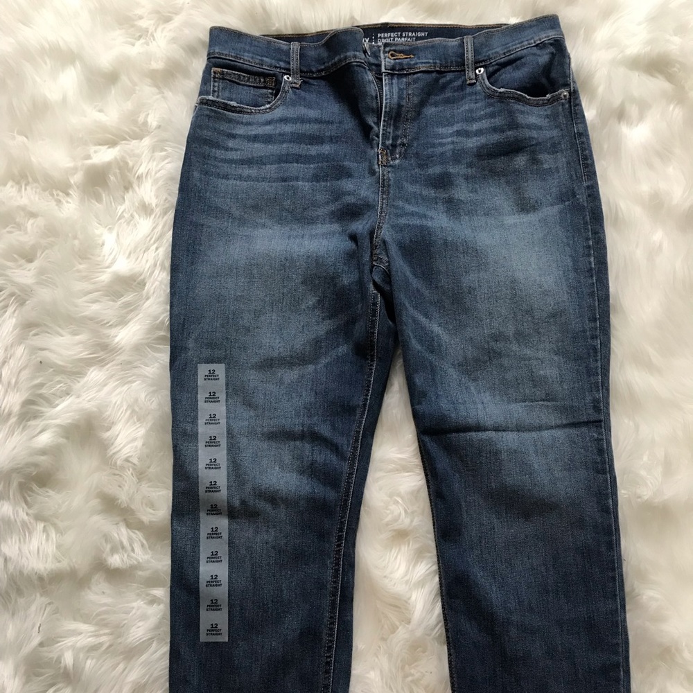 Old Navy Perfect Straight Jeans